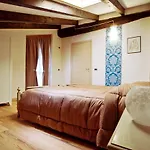 Casa Arcangeli Bed & Breakfast 3*
